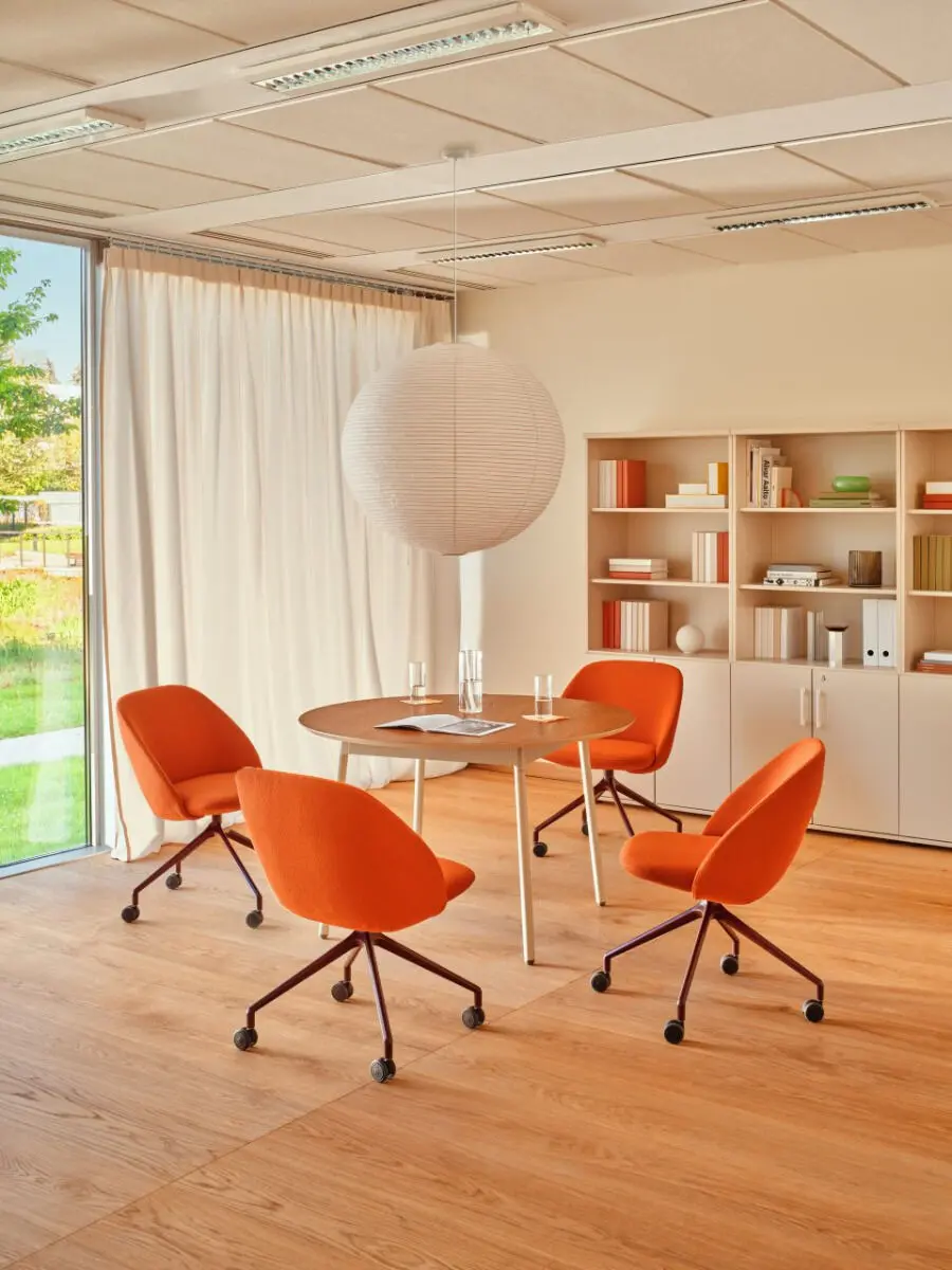 Mobiliario oficina en Sant Vicenç de Torelló