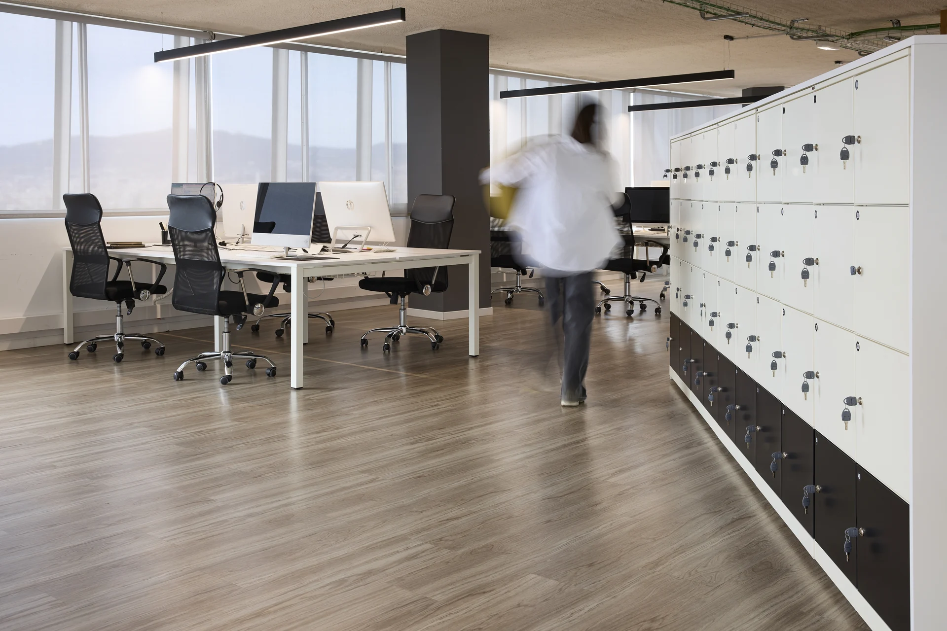 Rehabilitación oficinas Shinko by Wholecontract Diseño oficinas Humanes de Madrid