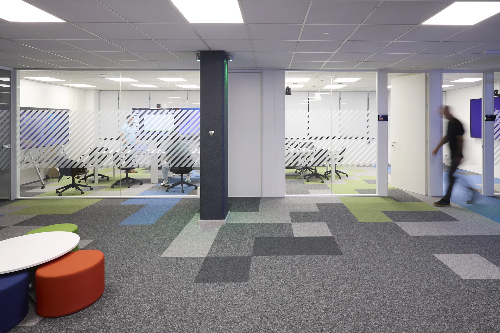 Remodelación oficinas Earpro by Wholecontract