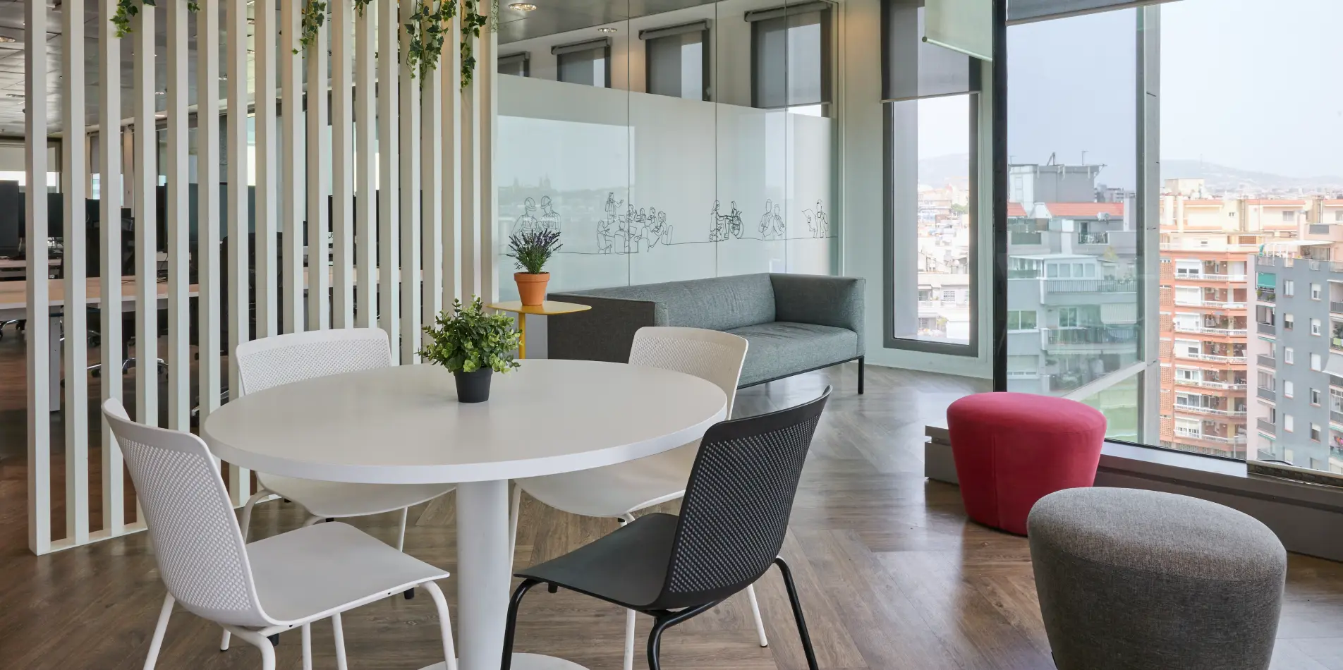 Redistribución de oficinas Michael Page by Wholecontract