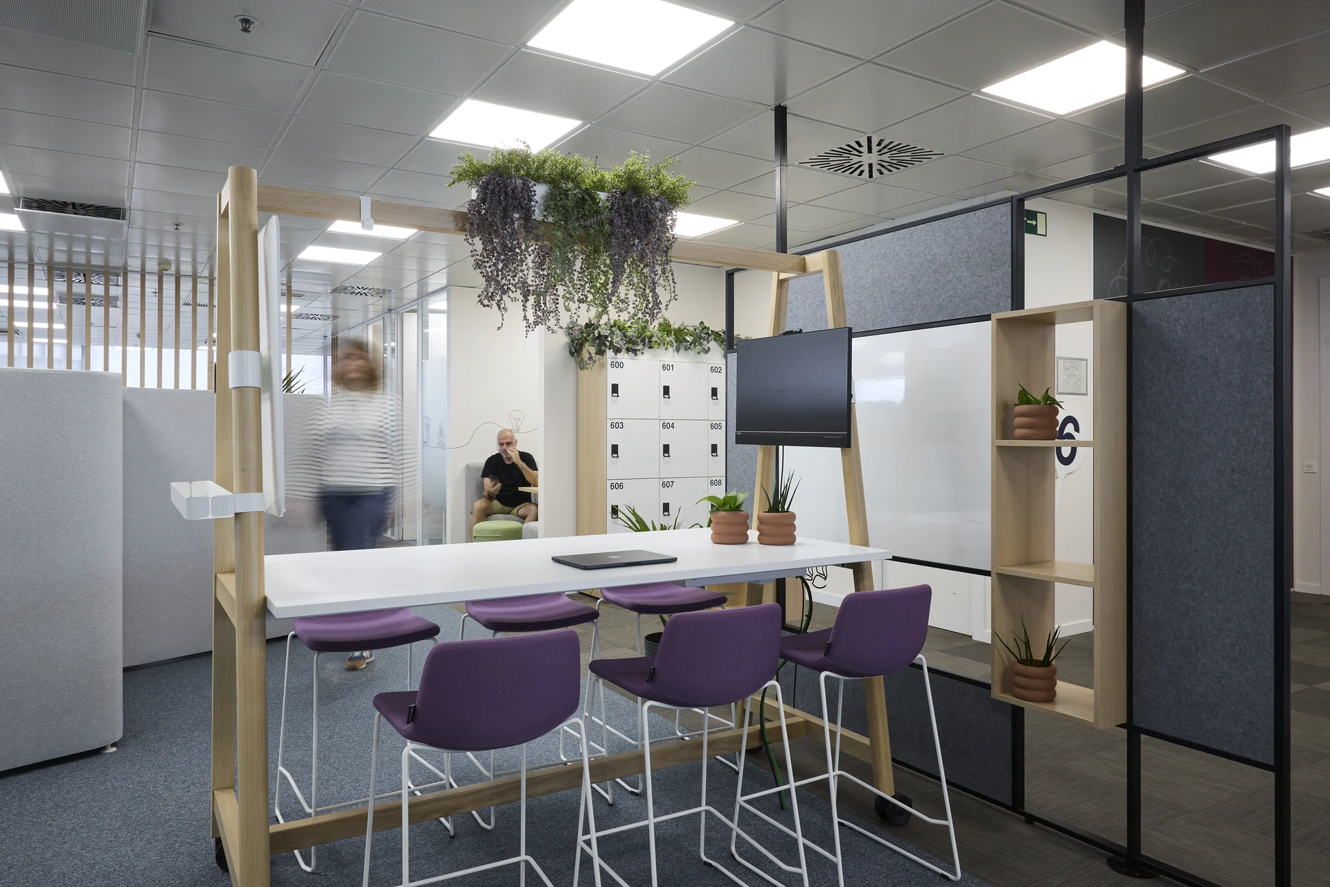 Adaptación oficinas Page Group by Wholecontract