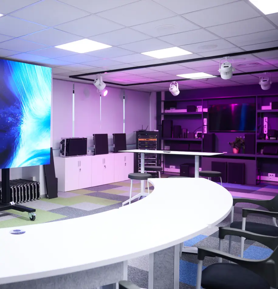 Remodelación oficinas Earpro by Wholecontract