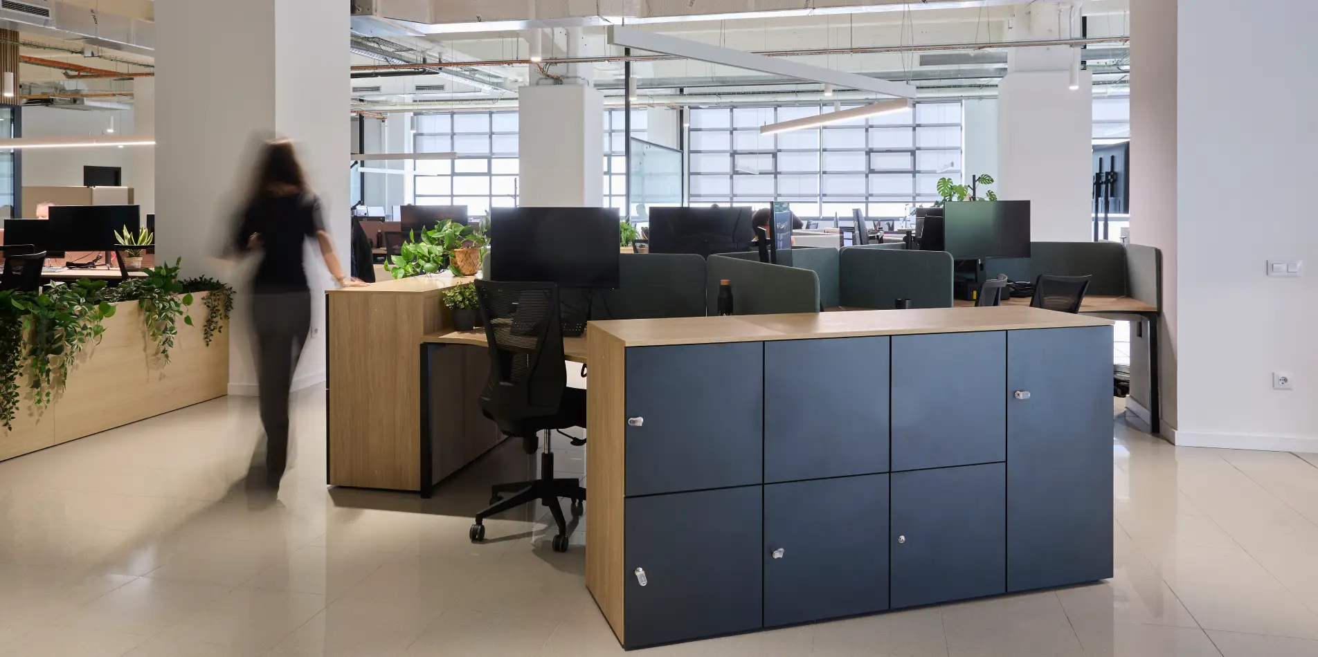 Diseño de oficina Qilimanjaro by Wholecontract