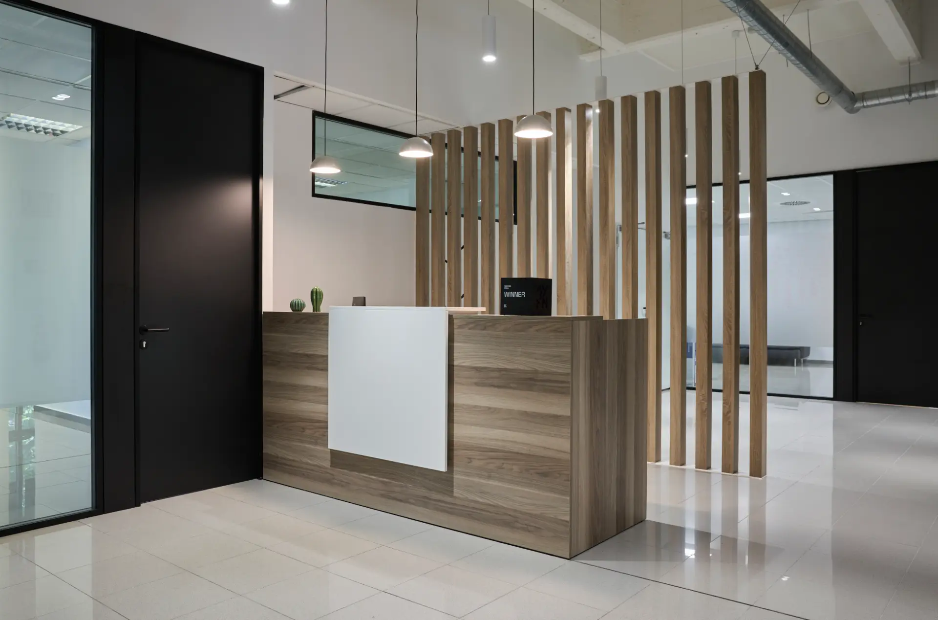 Diseño de oficina Qilimanjaro by Wholecontract