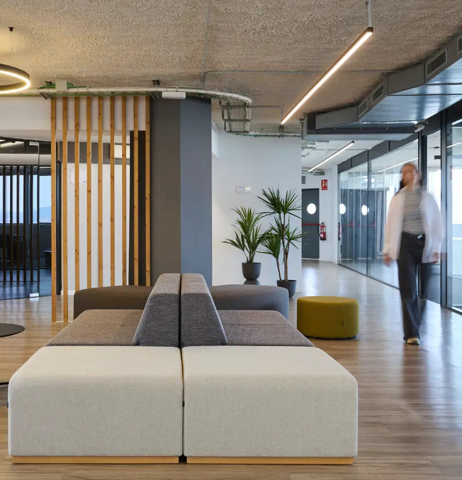 Rehabilitación oficinas Shinko by Wholecontract