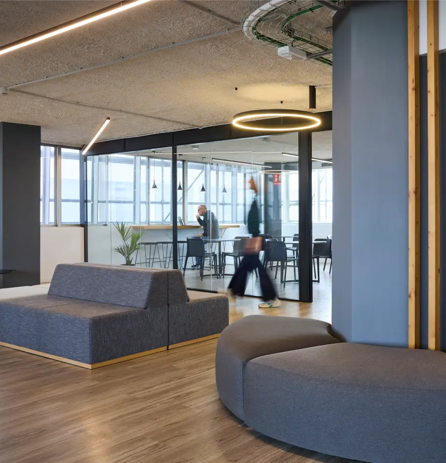 Rehabilitación oficinas Shinko by Wholecontract