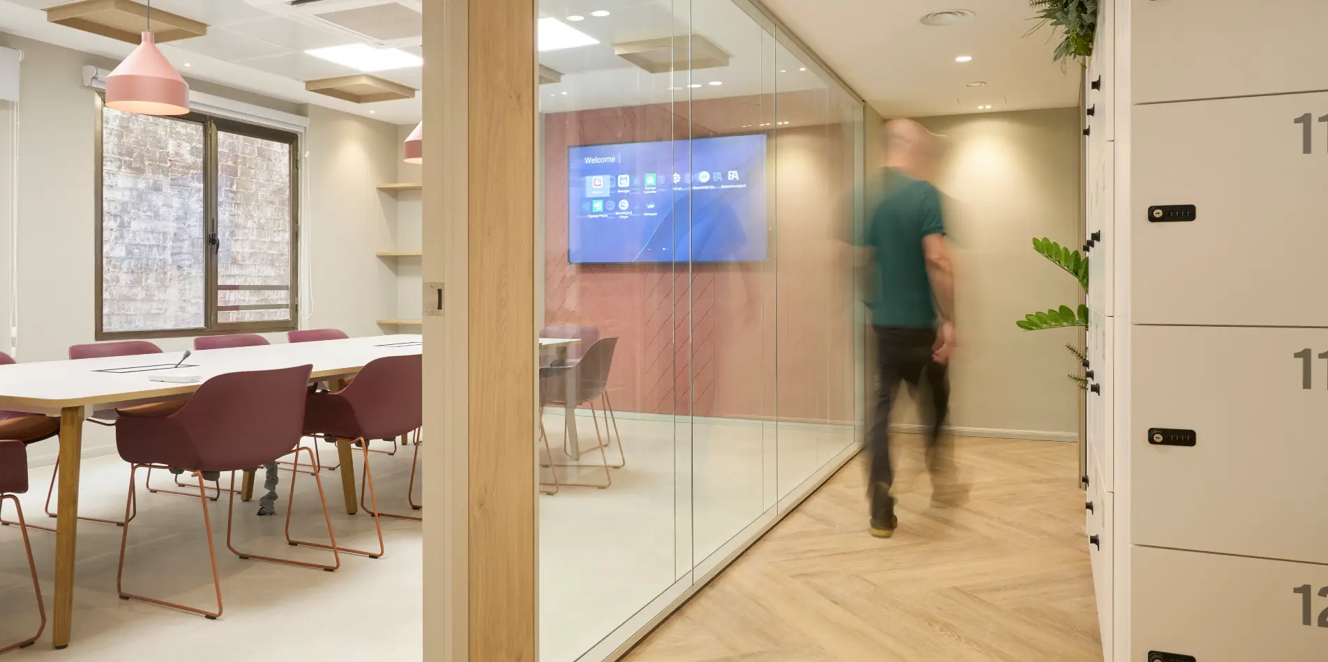 Volotea by Wholecontract