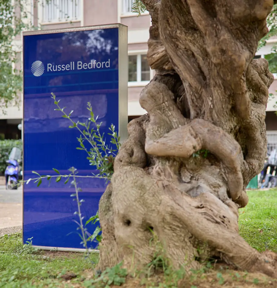 Ampliación oficinas Russell & Bedford Barcelona by Wholecontract